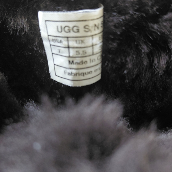 UGG Australia Bailey Button Short Boots Women’s 7 Brown Shearling Suede - Picture 7 of 7